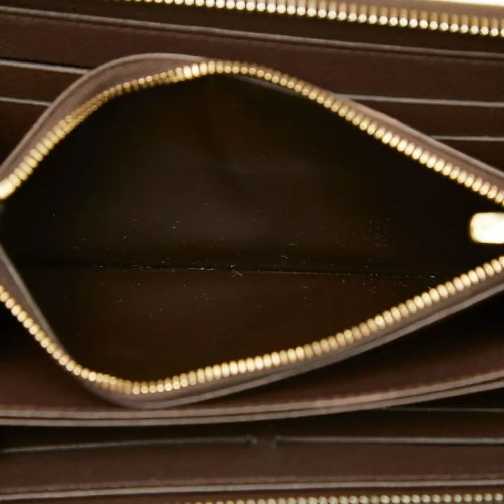 Louis Vuitton delivery duty